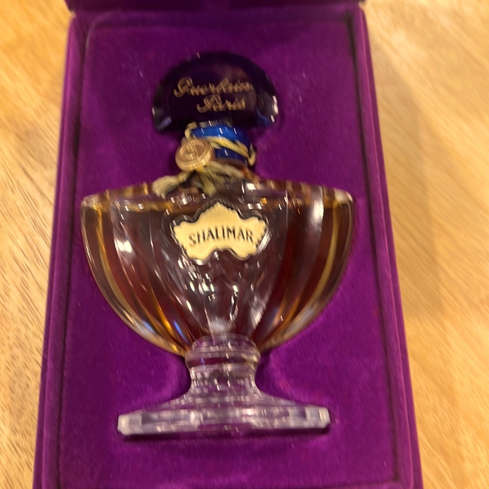 Guerlain Paris Shalimar Parfum Vintage Authentic purple box. Size: 0.5 fl oz